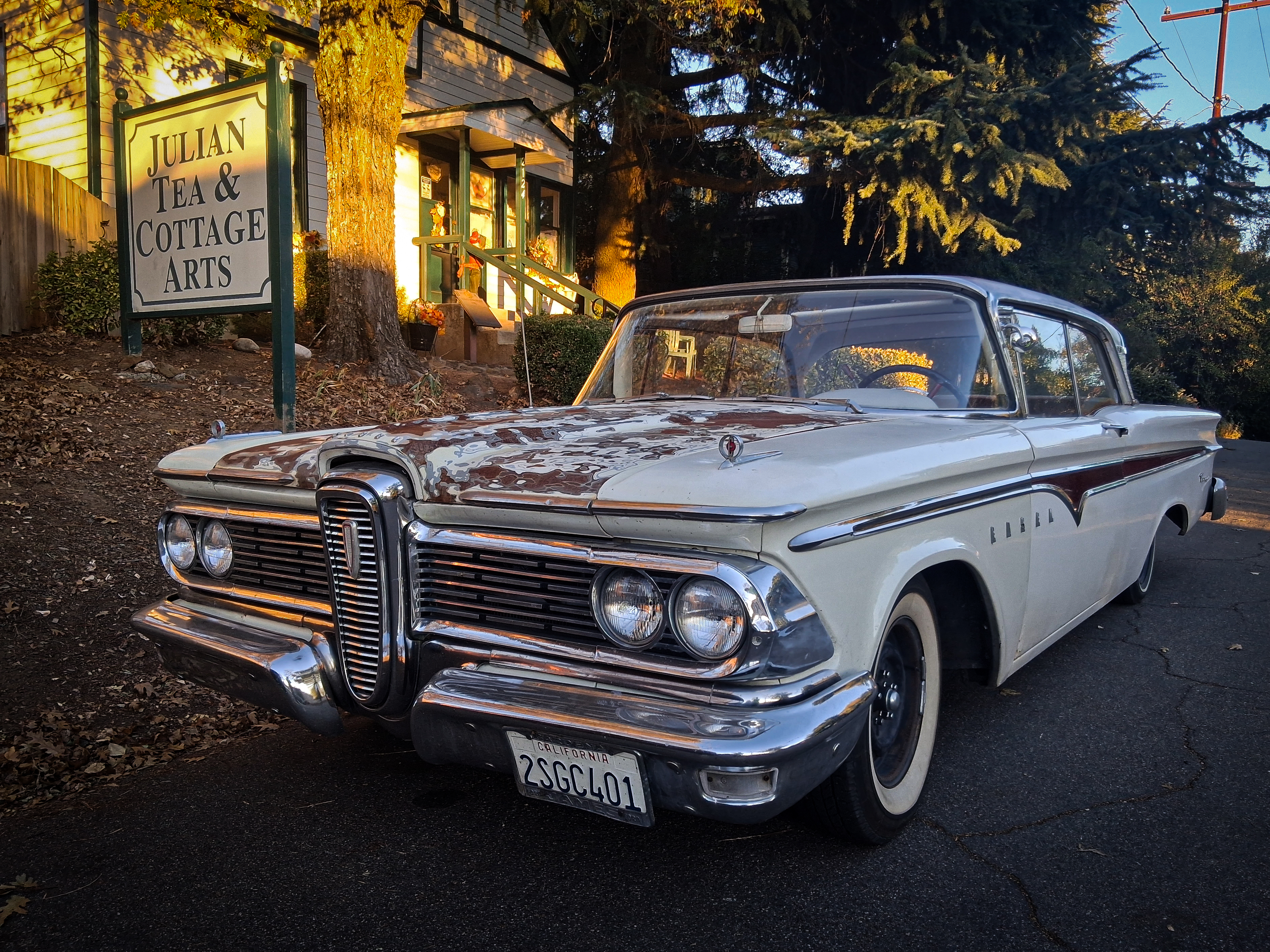 little-guy-plumbing-julian-ca-tea-shop A plumber's classic car is parked in front of Julian Tea & Cottage near Main Street.
